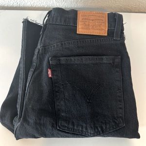 Levi rib cage crop flare black jeans